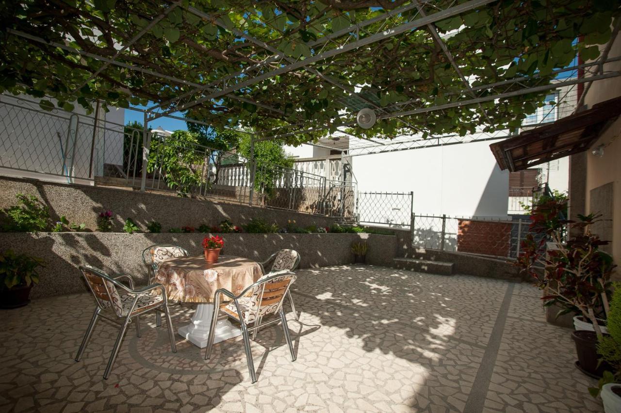 Apartments Onyx Улцинь Екстер'єр фото