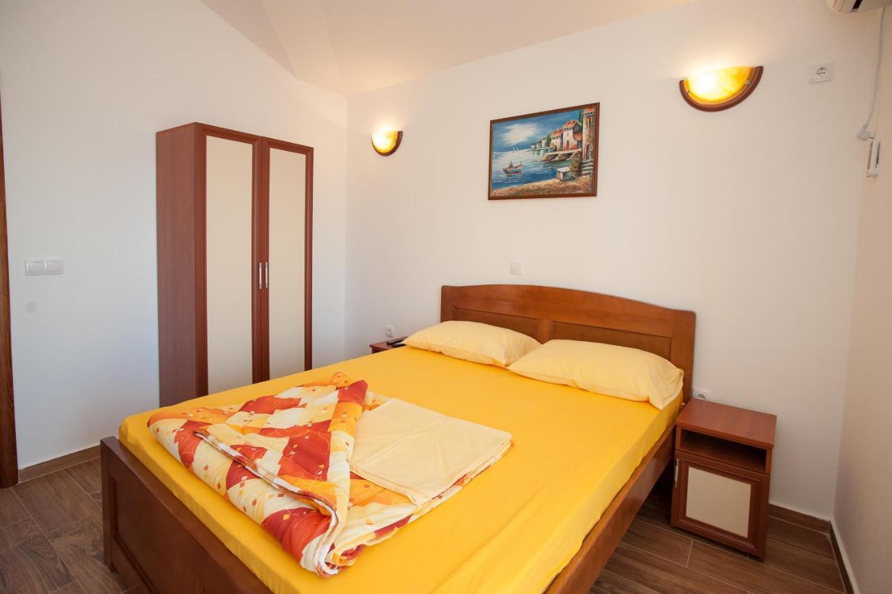 Apartments Onyx Улцинь Екстер'єр фото